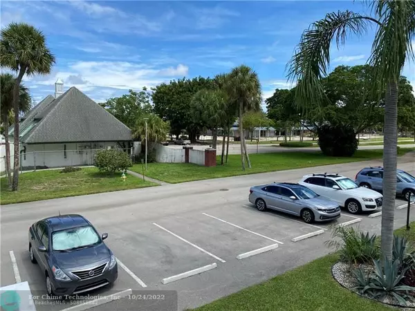 Deerfield Beach, FL 33442,17 Westbury A  #17