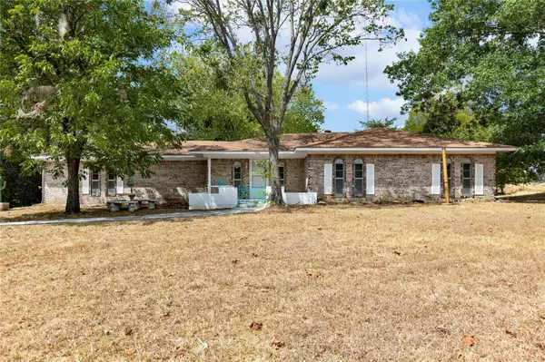 9407 Dripping Springs Road, Denison, TX 75021