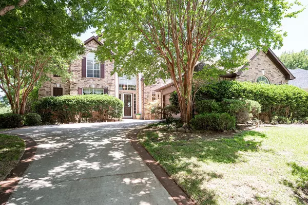 7614 Sweetgum Drive, Irving, TX 75063