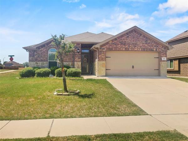 1349 Broadmoor Drive, Burleson, TX 76028