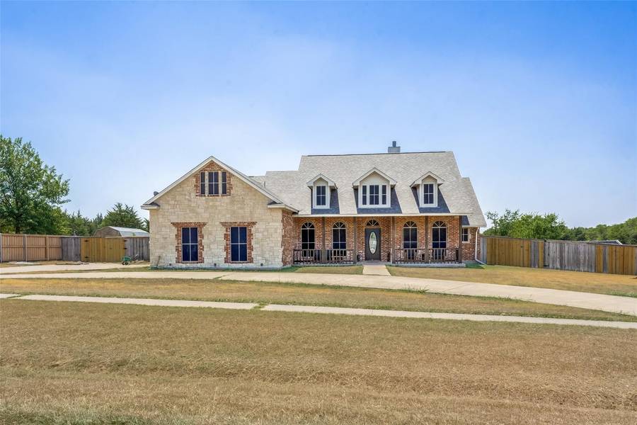 106 Hidden Creek Lane, Red Oak, TX 75154