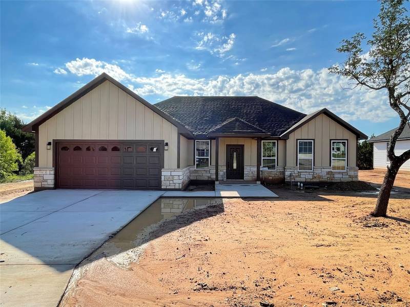 2815 Catfish Court, Granbury, TX 76048