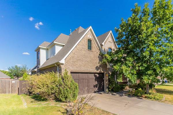 1022 Bell Oak Drive, Kennedale, TX 76060