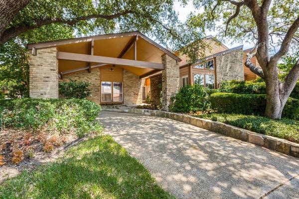 9410 Hill View Drive, Dallas, TX 75231