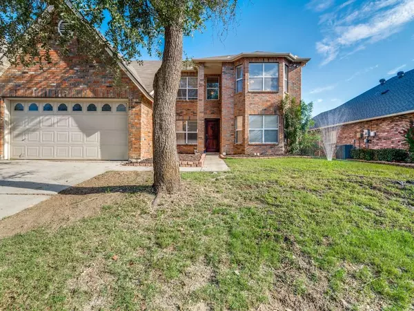 4221 Cave Cove Court, Fort Worth, TX 76244