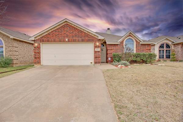 8325 Trinity Vista Trail, Fort Worth, TX 76053