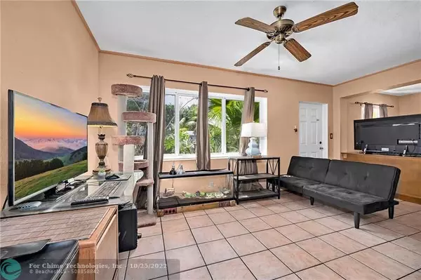 Oakland Park, FL 33334,631 NE 59th Ct