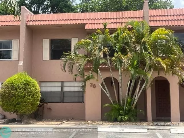 28 W Laredo Pl  #28, Davie, FL 33324