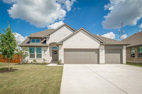 1013 Hopper Lane, Van Alstyne, TX 75495