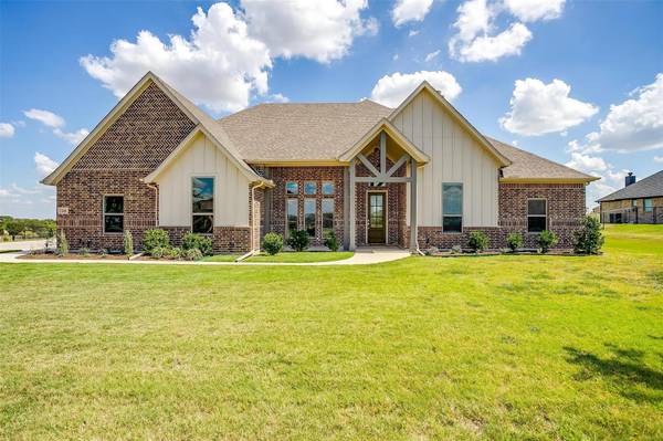 268 Columbia Court, Springtown, TX 76082