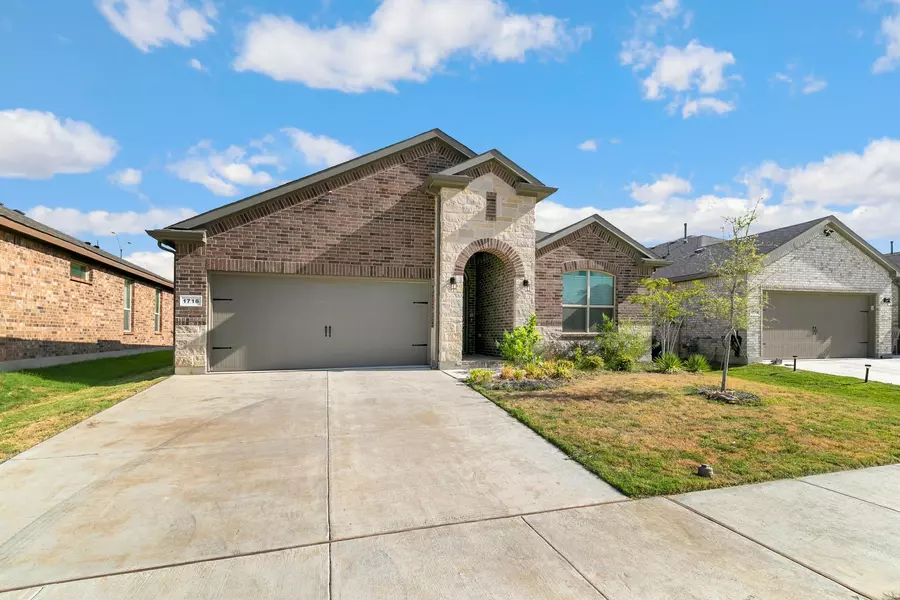 1716 Star Fleet Drive, Haslet, TX 76052