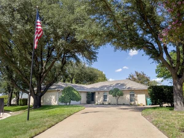 8712 Hidden Cove Court, Fort Worth, TX 76179