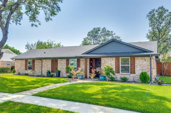 3206 Brookhaven Club Drive, Farmers Branch, TX 75234