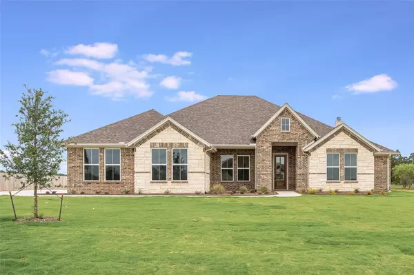 1012 Monaco Court, Springtown, TX 76082