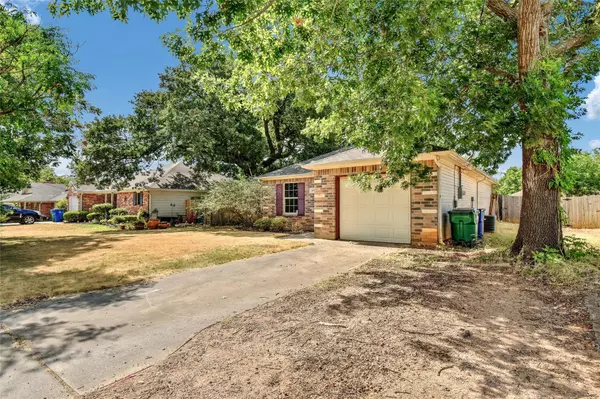 Aubrey, TX 76227,309 W Pecan Street