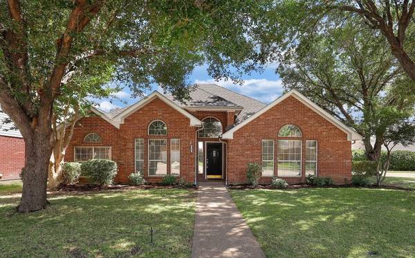 9449 Abbey Road, Irving, TX 75063