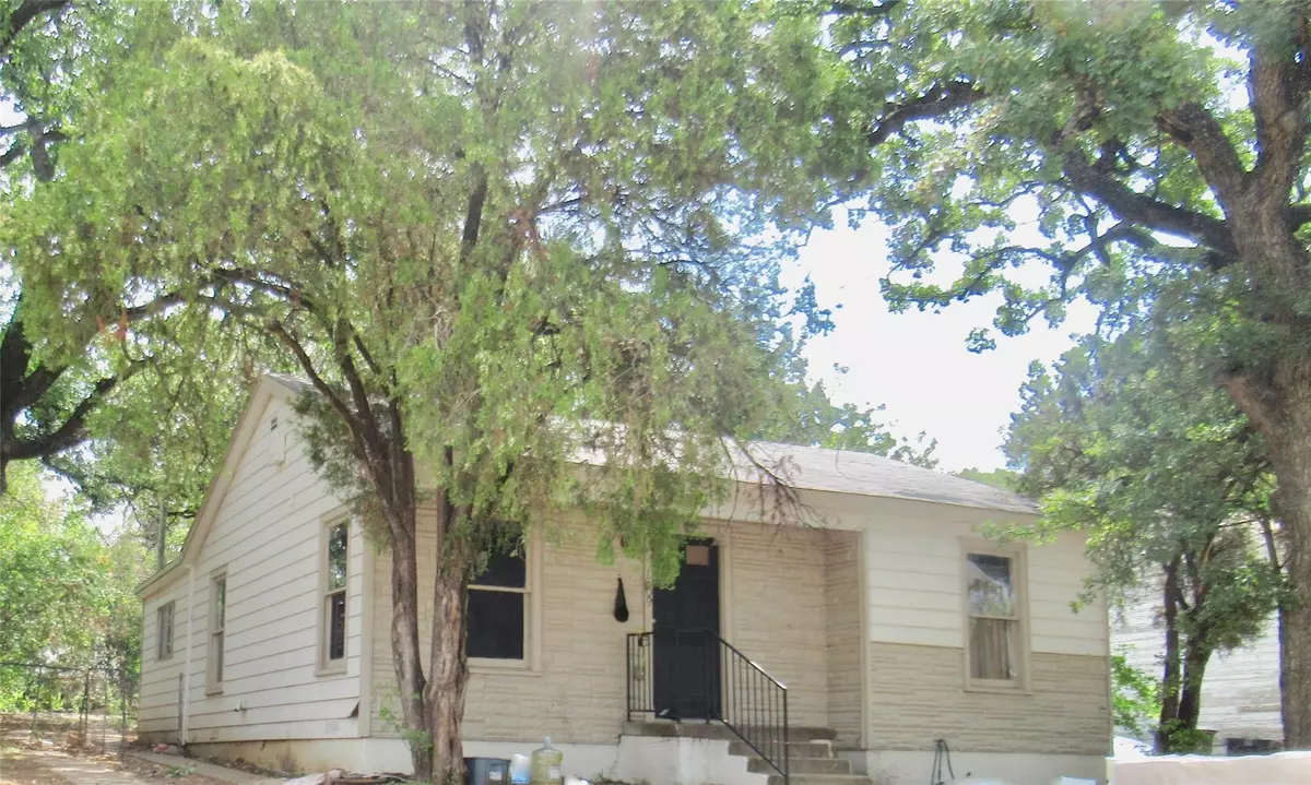 Fort Worth, TX 76105,1609 Andrew Avenue