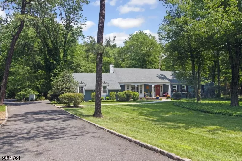 148 Sunlit Drive, Watchung Boro, NJ 07069