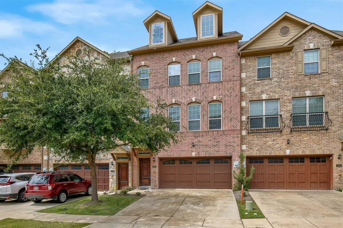 Irving, TX 75063,7843 Liverpool Lane