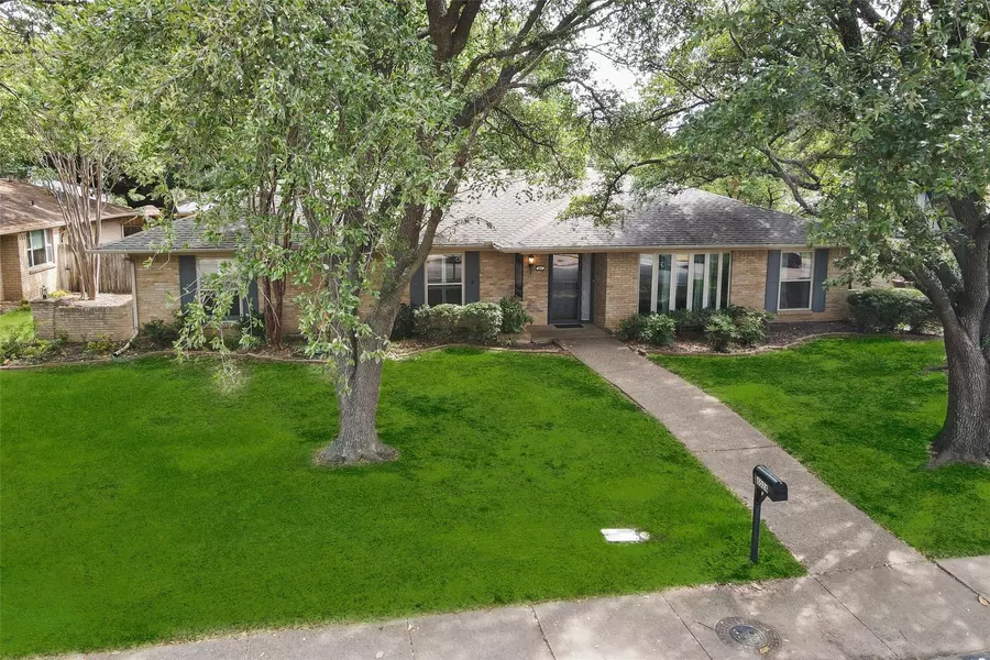 4024 Candlenut Lane, Dallas, TX 75244