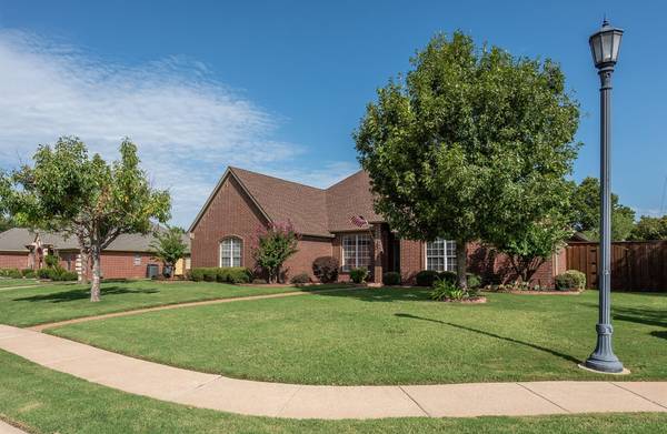 2312 Eastglen Drive, Flower Mound, TX 75028