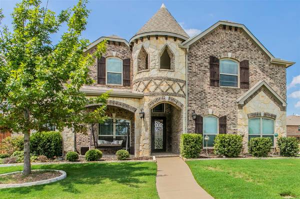 243 Chappellet Street, Kennedale, TX 76060