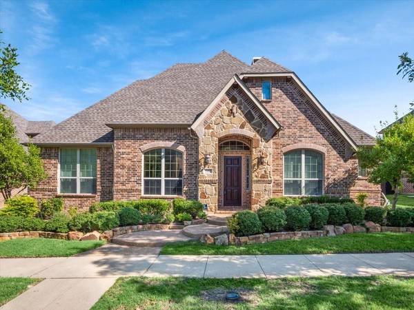 2105 Ironside Drive, Lewisville, TX 75056