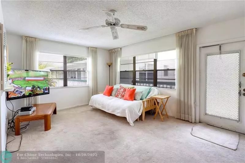 300 Oakridge Q  #300, Deerfield Beach, FL 33442