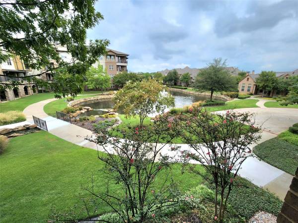 301 Watermere Drive #206, Southlake, TX 76092