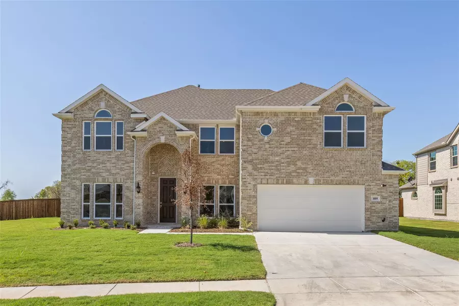 809 Blue Heron Drive, Forney, TX 75040