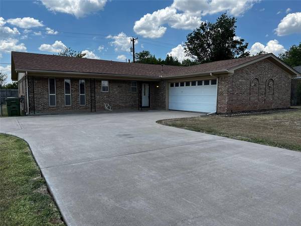 601 39th Avenue, Mineral Wells, TX 76067