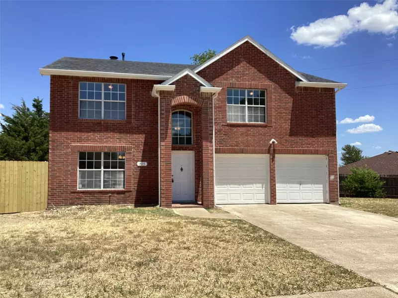 705 Bluebonnet Drive, Cedar Hill, TX 75104