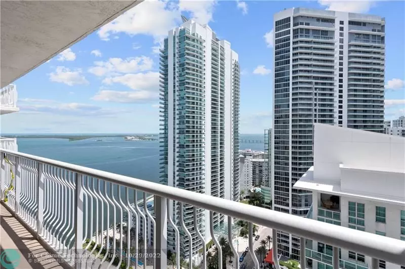 Miami, FL 33131,1200 Brickell Bay Dr  #3003