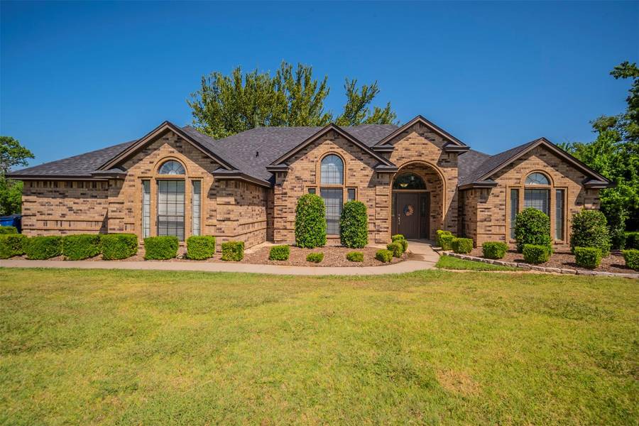 529 Rising Star Lane, Sanger, TX 76266