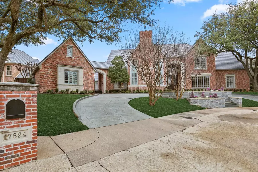 17624 Harbord Oaks Circle, Dallas, TX 75252