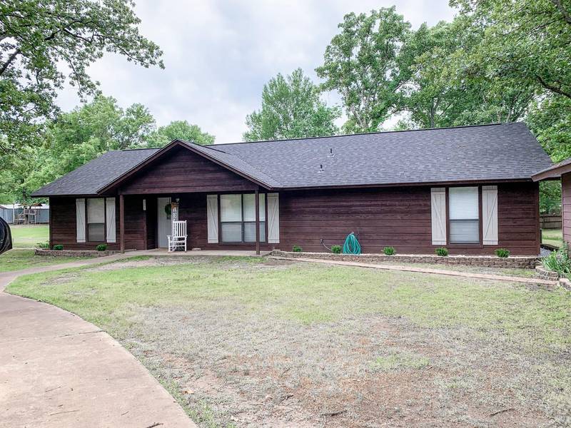 168 County Rd 1046, Mount Pleasant, TX 75455