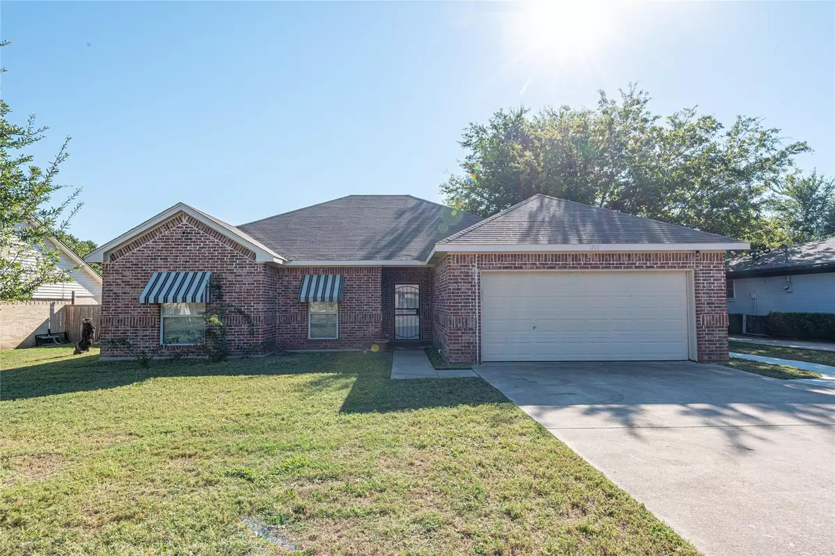 Benbrook, TX 76126,1215 Estes Street