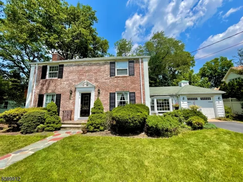 Metuchen Boro, NJ 08840,8 Cape Ct