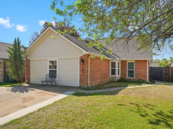 2162 Cordoba Drive,  Carrollton,  TX 75006