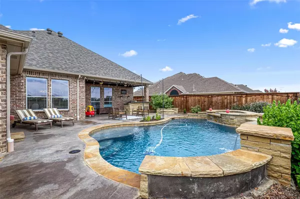 Burleson, TX 76028,221 Castle Hill Drive