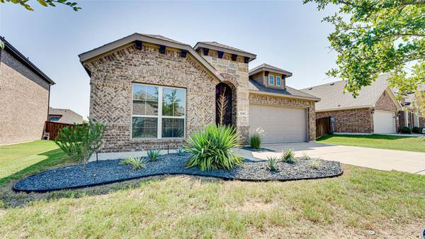 1110 Newcastle Drive, Midlothian, TX 76065