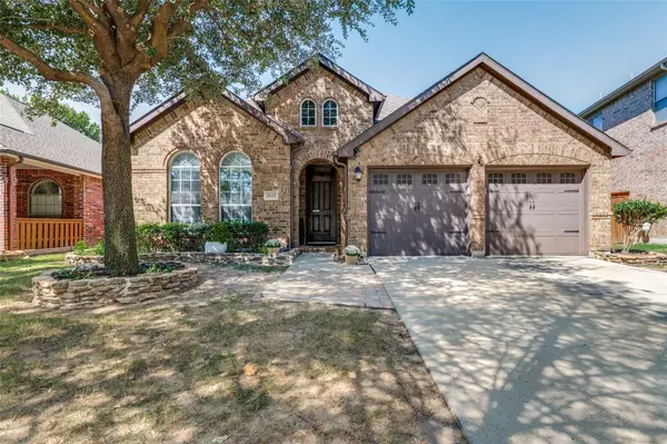 4817 Van Zandt Drive, Fort Worth, TX 76244