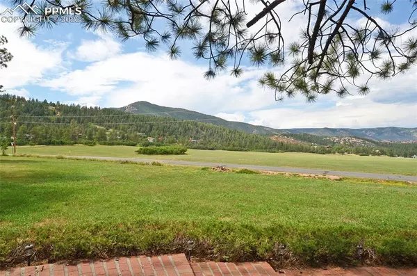 Larkspur, CO 80118,7951 Red Rock CIR