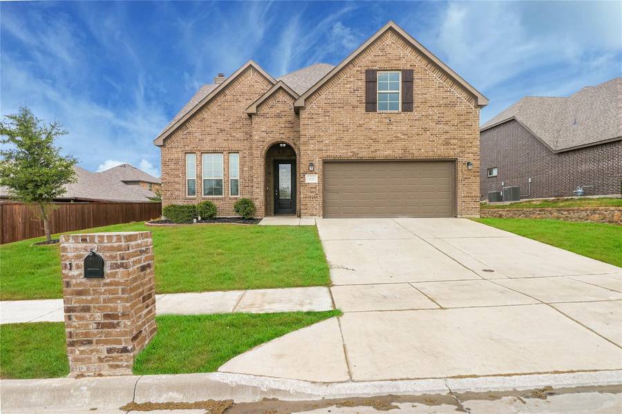 209 Soaring Hills Boulevard, Fort Worth, TX 76108