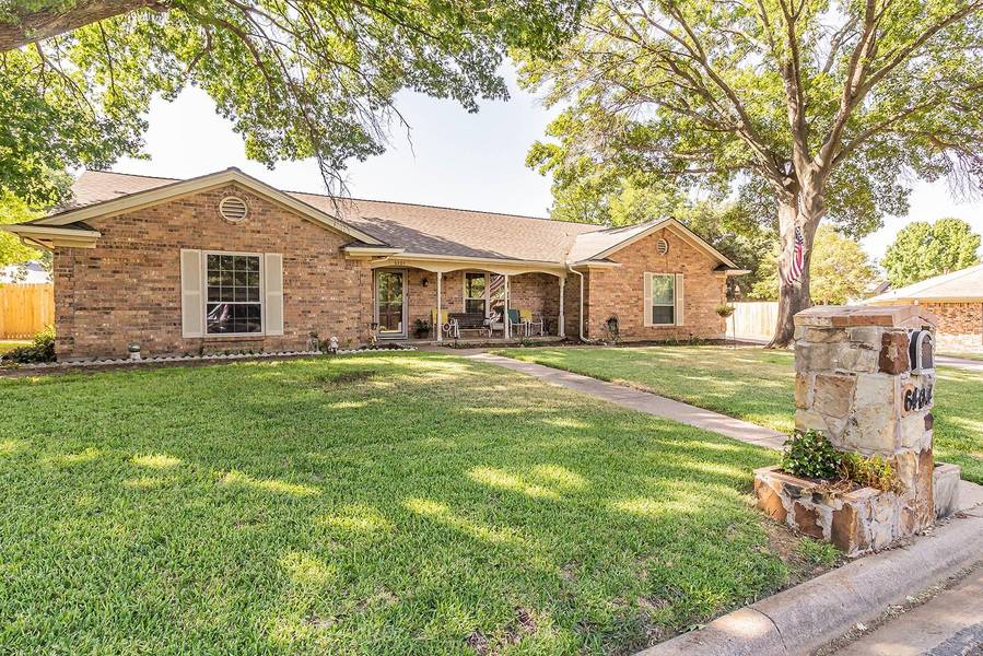 6404 Suncrest Court, North Richland Hills, TX 76180