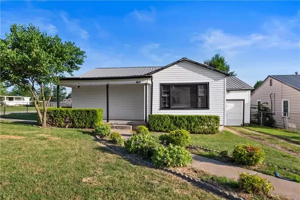 414 E Kiowa Avenue, Rush Springs, OK 73082