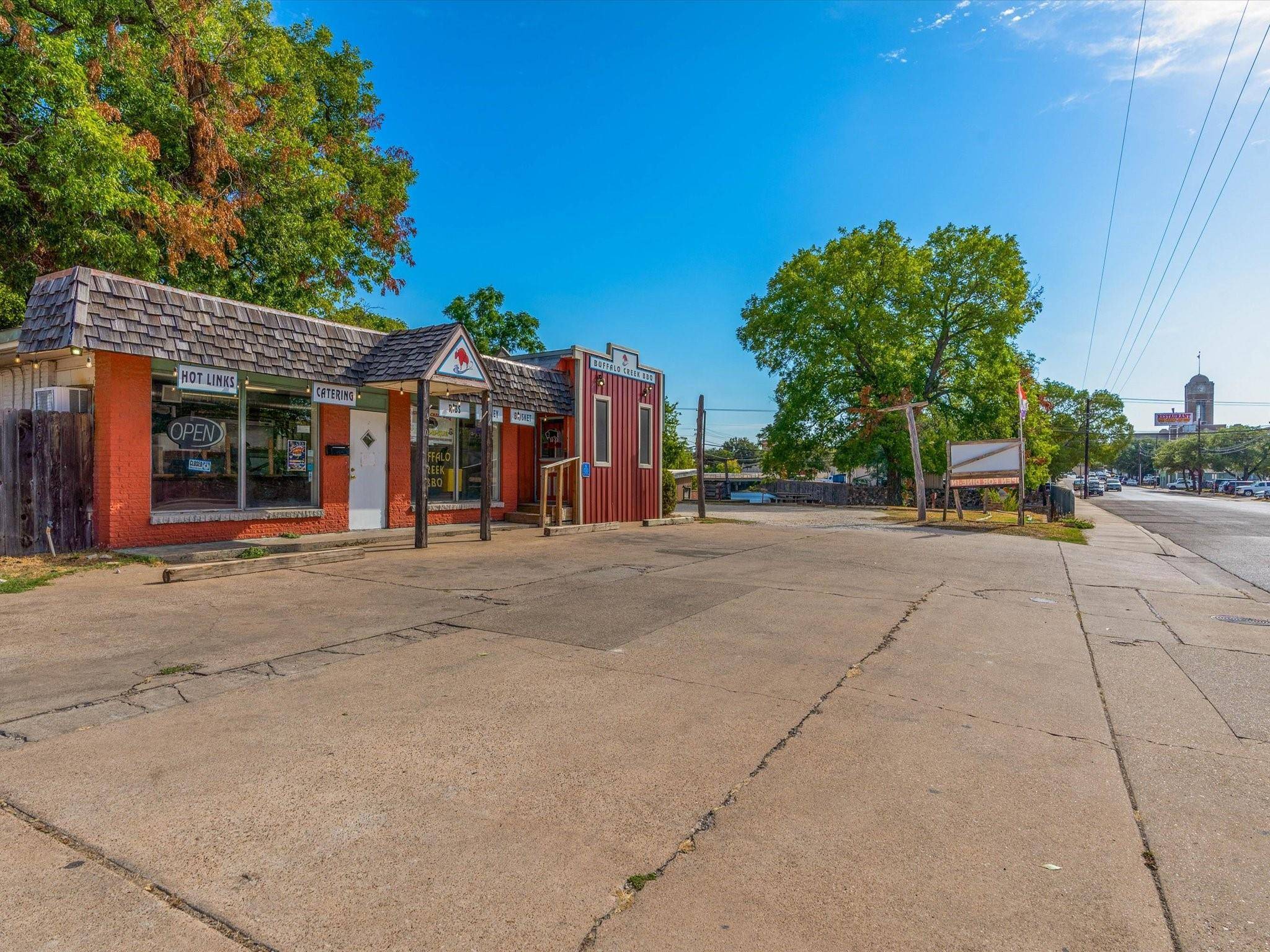 402/406 W Henderson Street, Cleburne, TX 76033