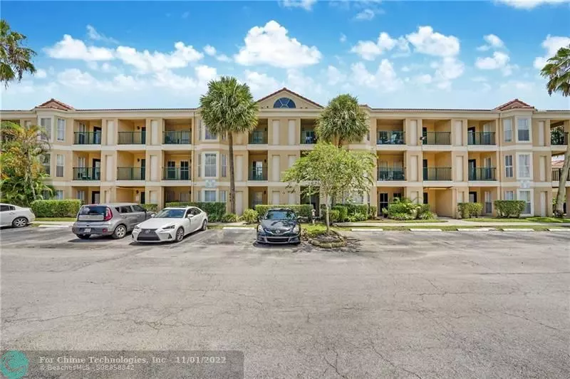 Coral Springs, FL 33071,977 Riverside Dr  #212