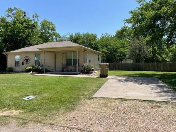 209 MILL Street, Lone Oak, TX 75453