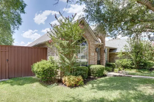 Irving, TX 75063,9726 Cliffside Drive